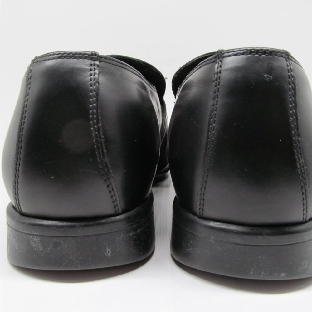 Shoes - Picture 3 of 4